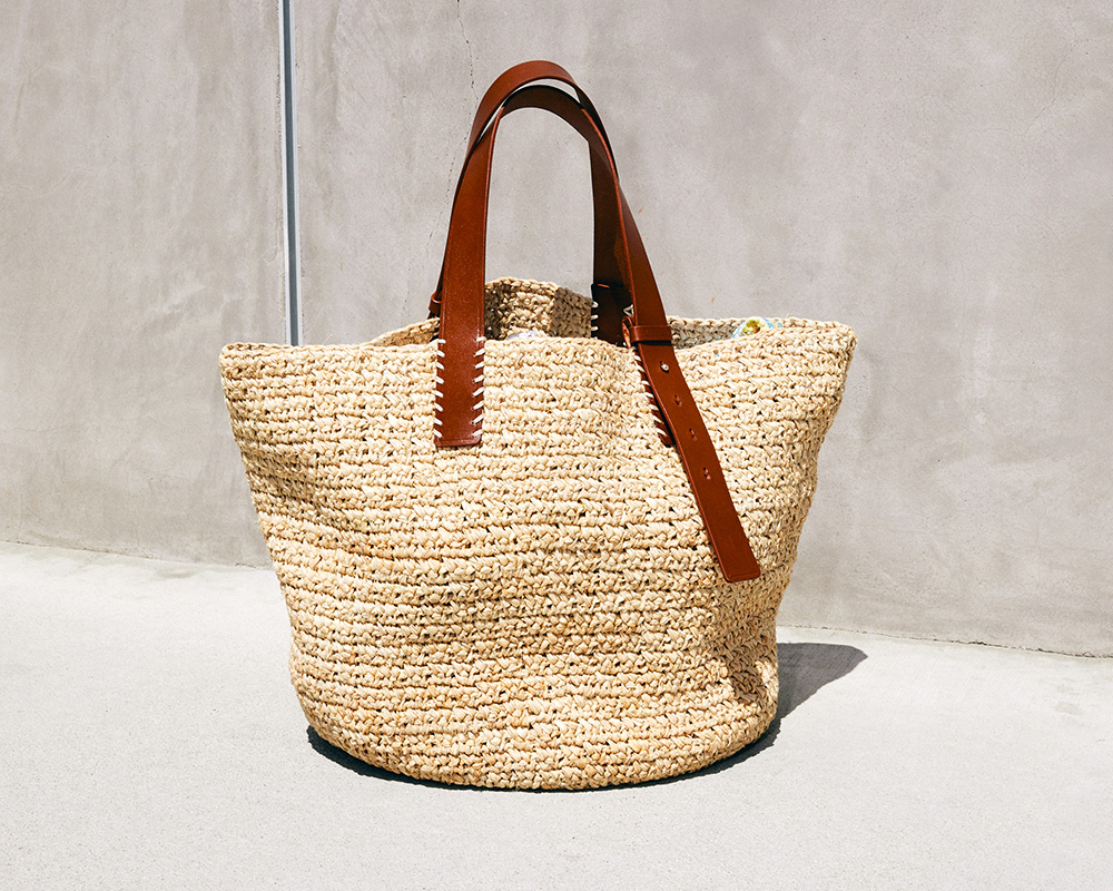 Sunshine Accessories - Straw bag by CHLOÉ (coming soon)