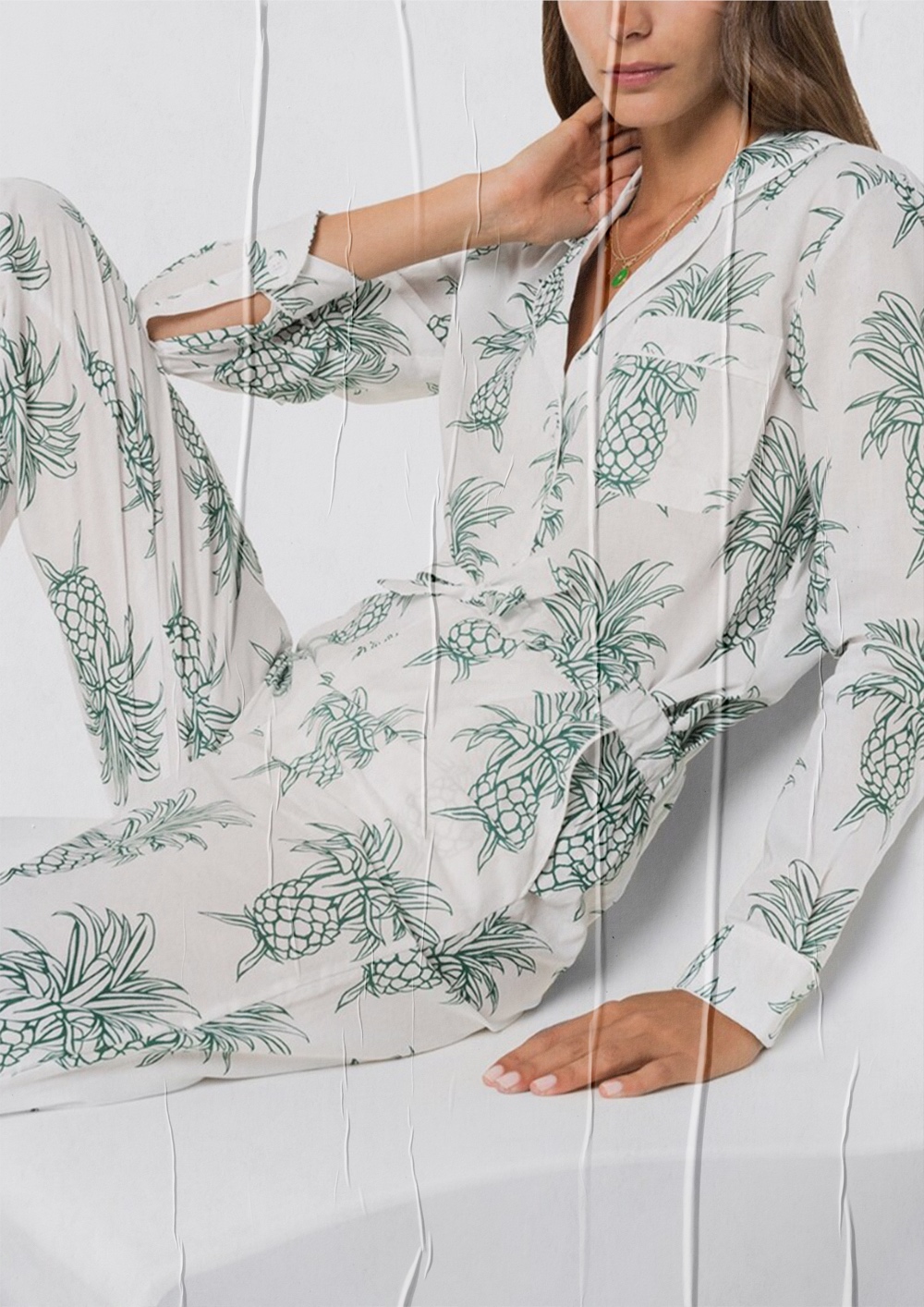 Desmond & Dempsey Howie Pineapple Print Cotton Pyjama Set