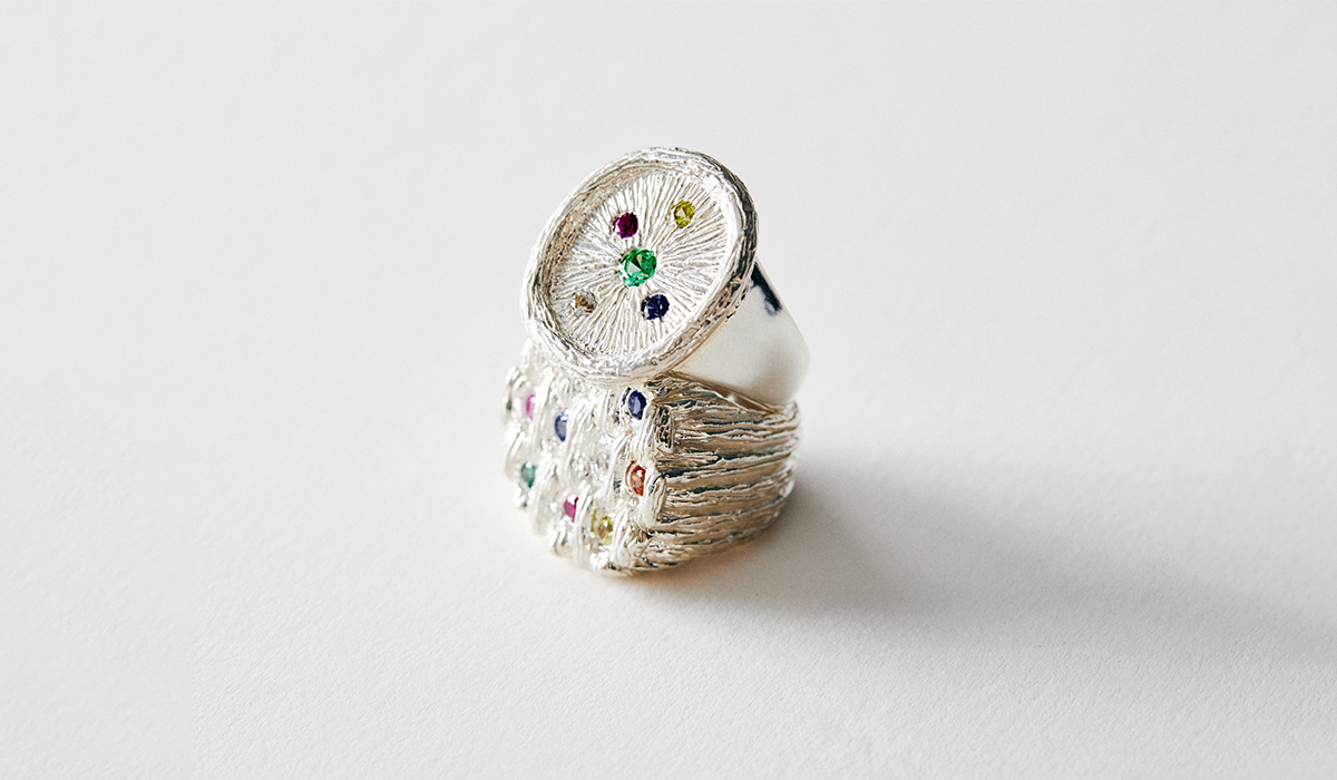 New Year’s Resolutions 2023 - Browns Fashion 2022 - Bleue Burnham Sterling Silver Woven Roots Signet Ring and Sterling Silver Plants See Better Without Eyes Sapphire Ring