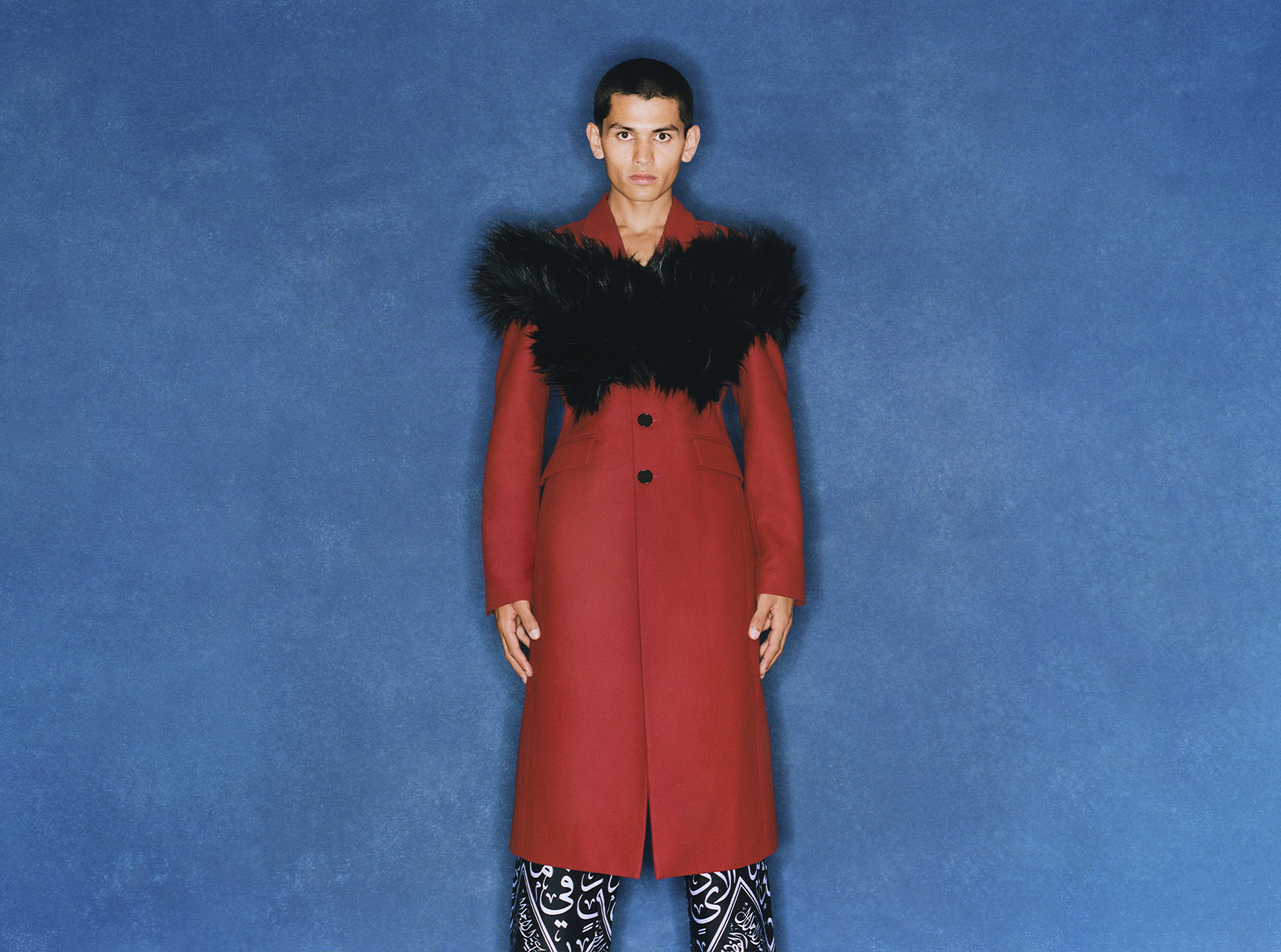 Dare To Be Different - Model SAKUA KAMBONG - Browns Fashion